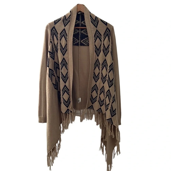 Bohemian Open Front Fringe Cardigan Geometric Knit Wrap Olive & Oak sweater - Picture 1 of 7